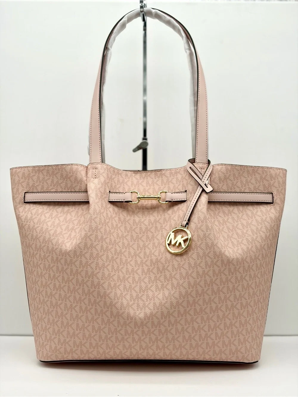 Michael Kors Carson Large Signature Logo Shoulder Tote Handbag with Wallet Set